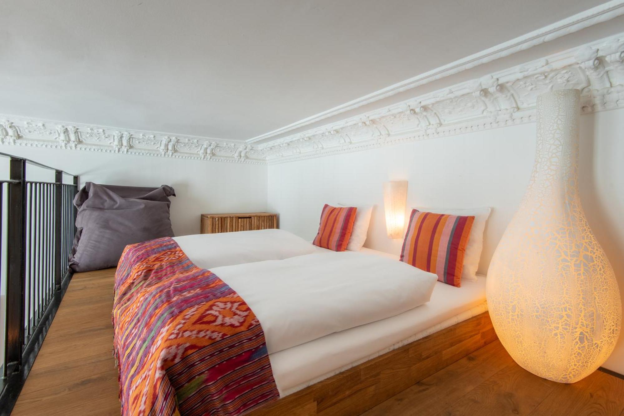 Lulus Suite