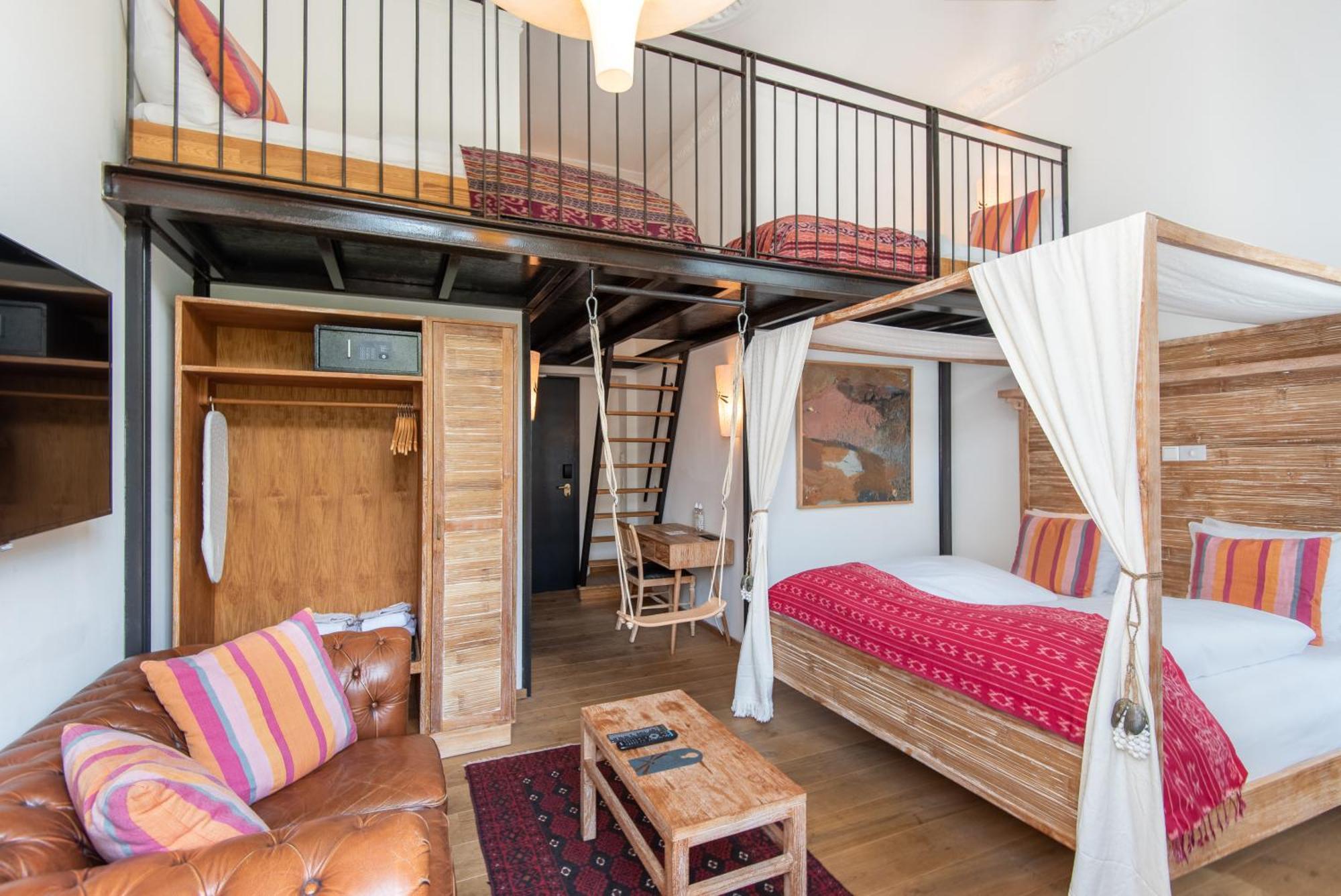 Loft 4