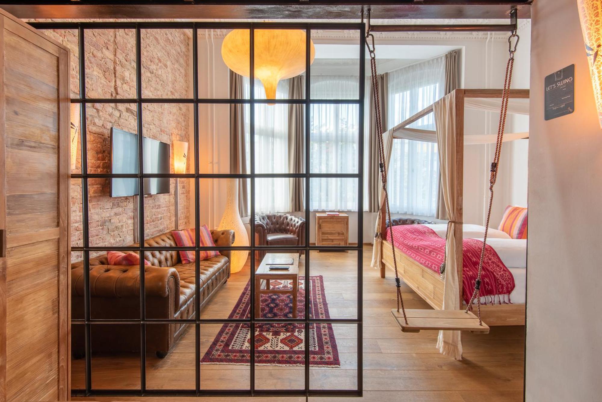 Lulus Suite