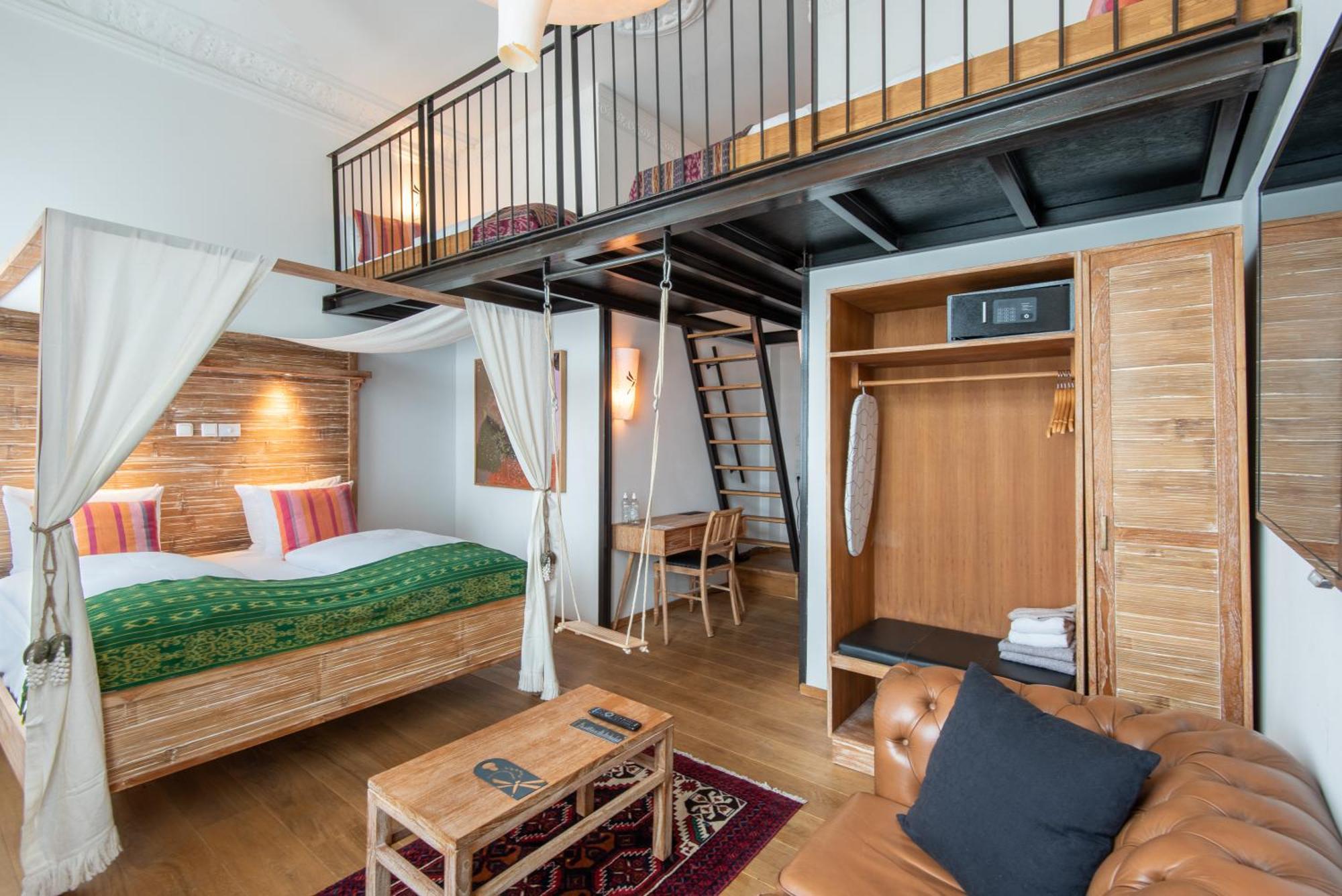 Loft 4